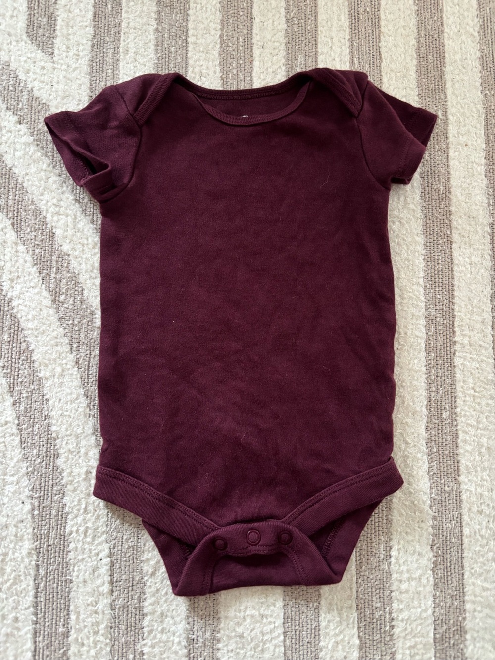 10/$15 George Burgundy Bodysuit Size 0-3